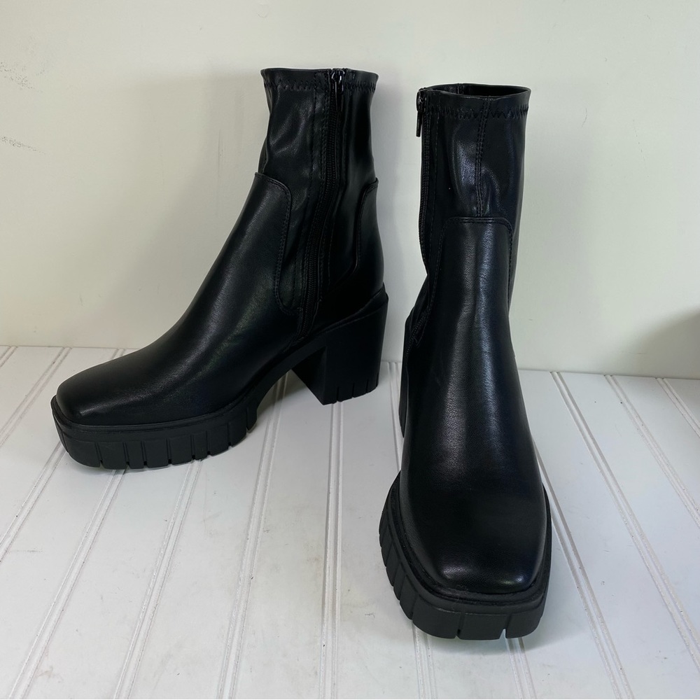 Truffle Collection Black Pull On Chunky Boots - image 1